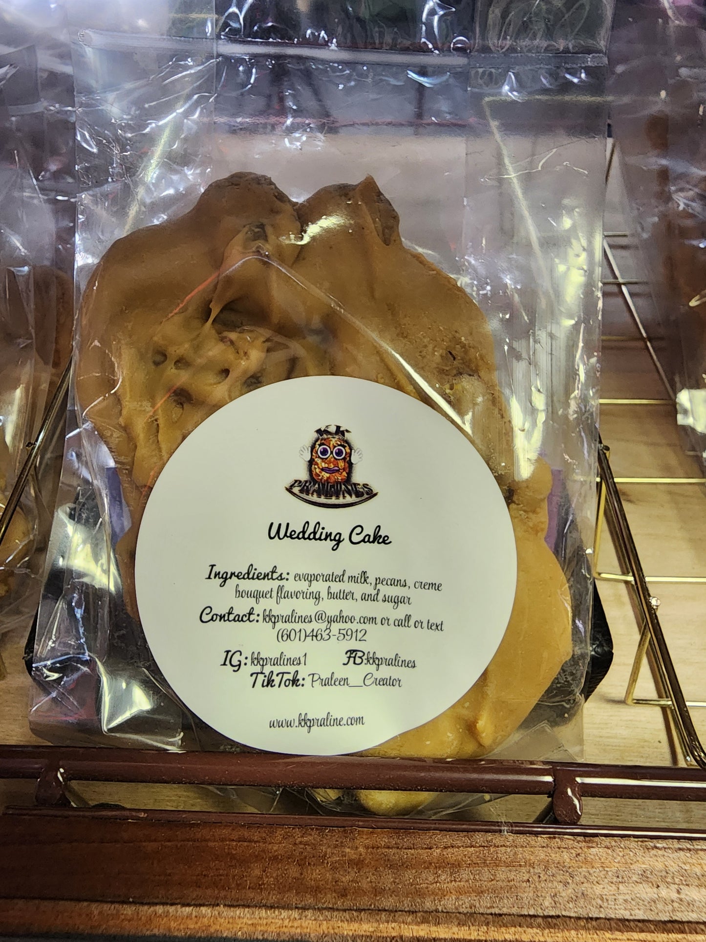 Wedding Cake Praline