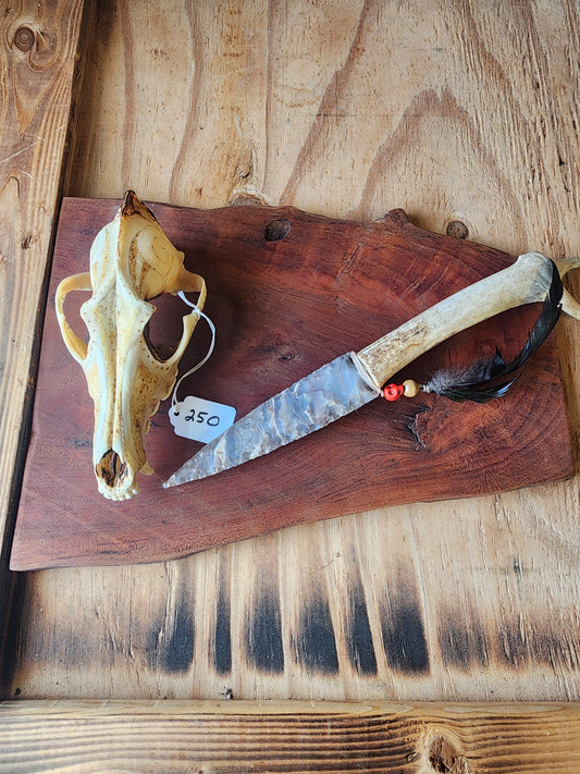 Coyote/ Primitive Dagger w/ Cherry Base