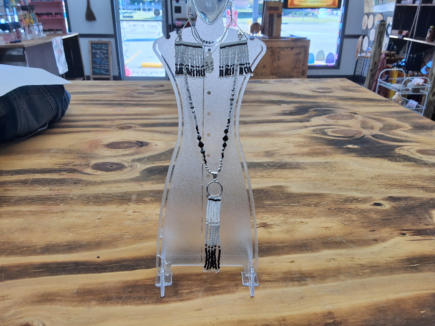 Black,White,Silver Jewelry Set